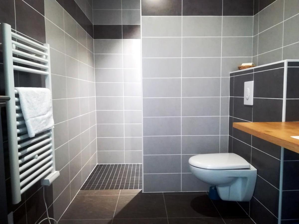 Gite La Maison Des Pelerins Villeneuve-dʼAveyron Zewnętrze zdjęcie