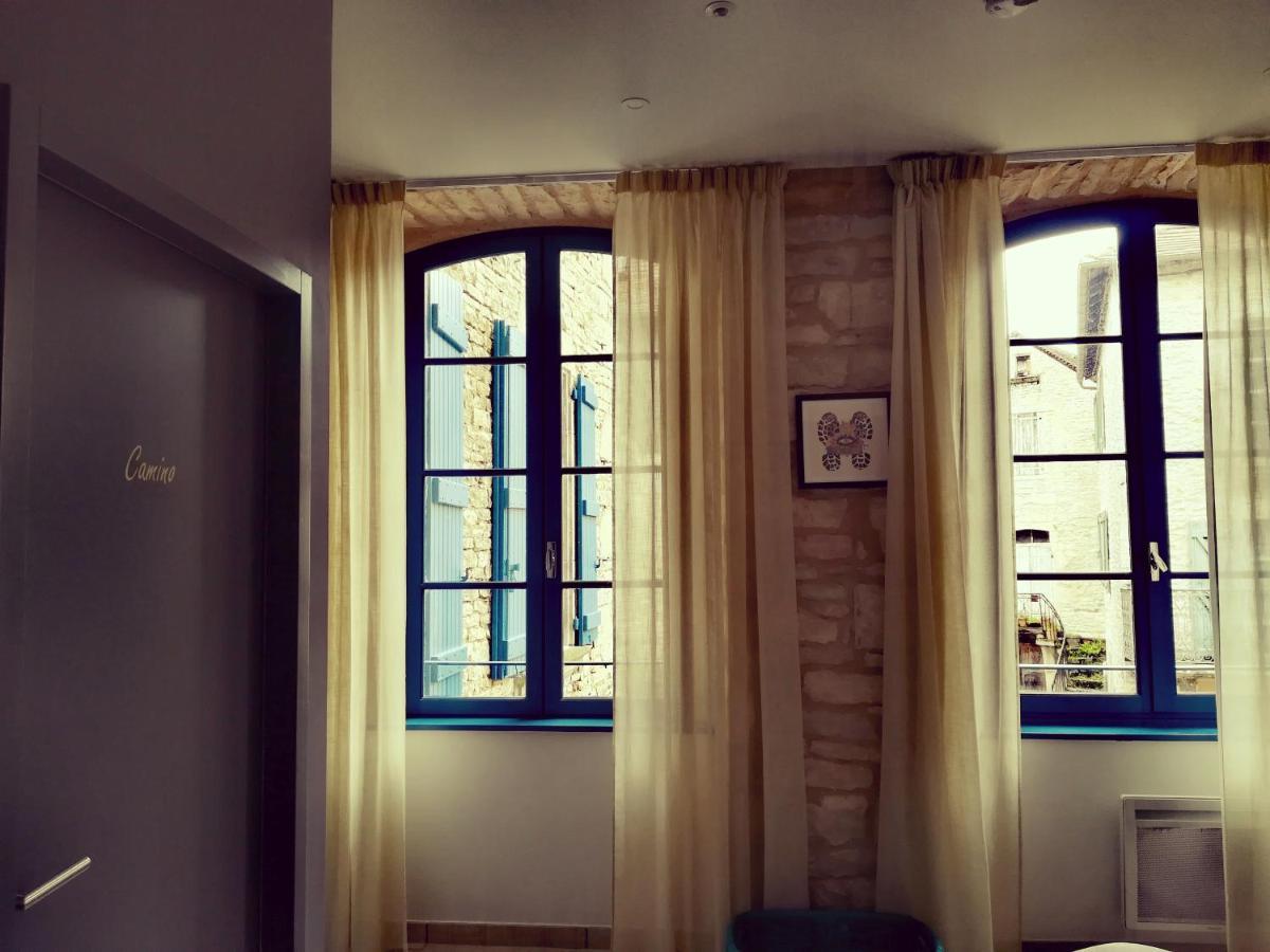 Gite La Maison Des Pelerins Villeneuve-dʼAveyron Zewnętrze zdjęcie